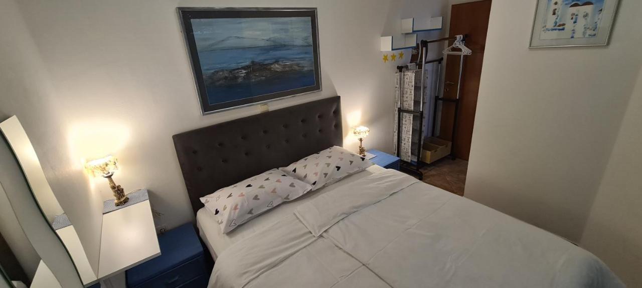 Apartments Villa Krasa 로브란 외부 사진