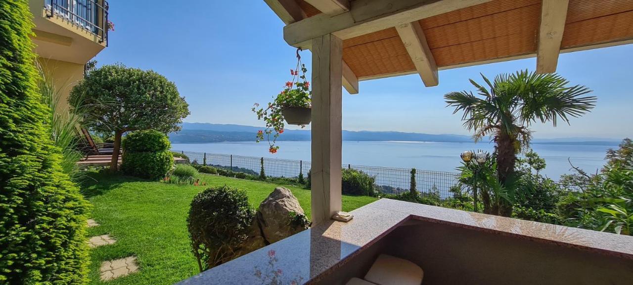 Apartments Villa Krasa 로브란 외부 사진